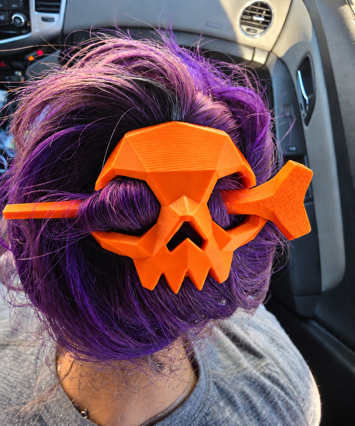 Skull 3D printed Halloween hair pin