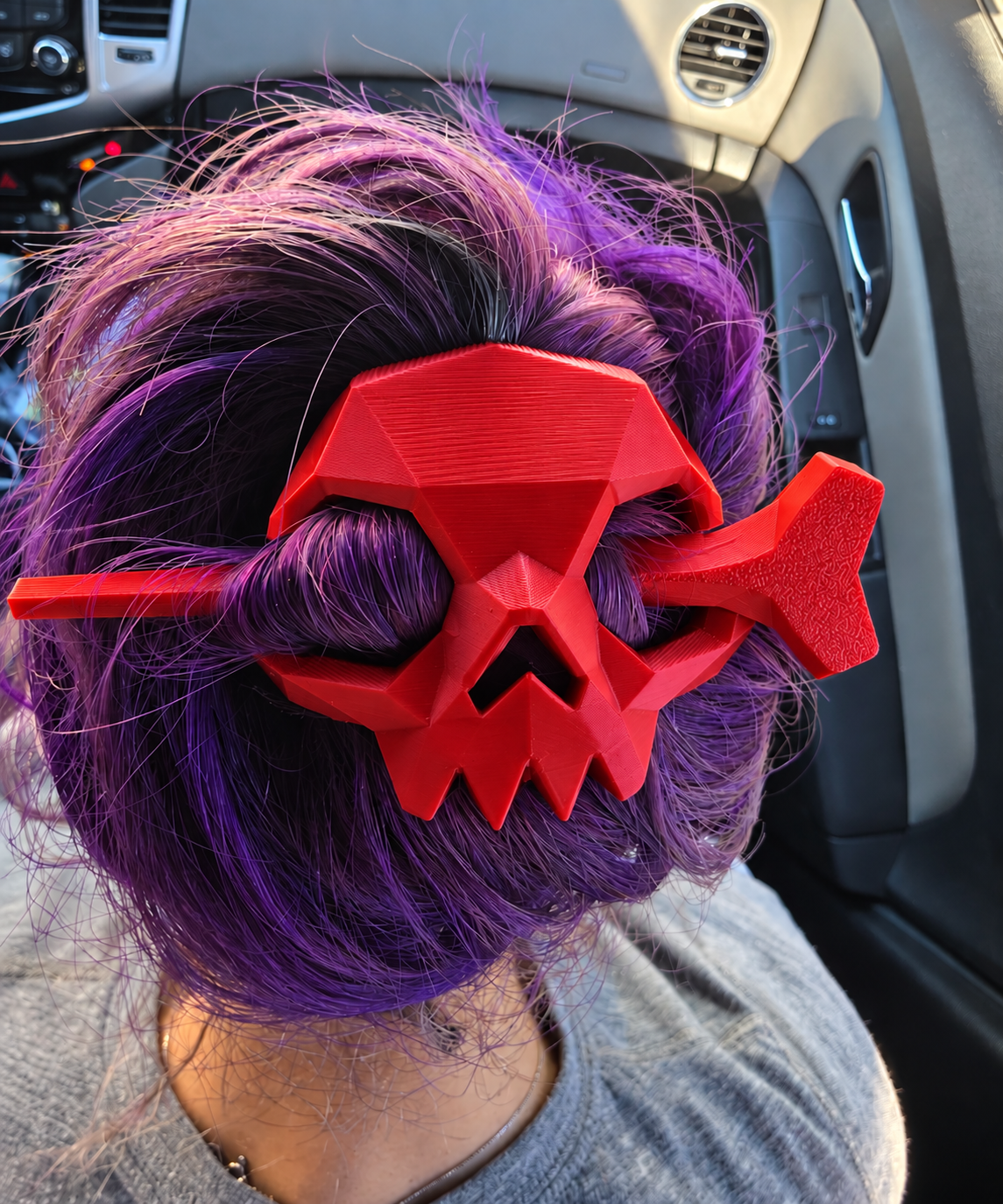 Skull 3D printed Halloween hair pin